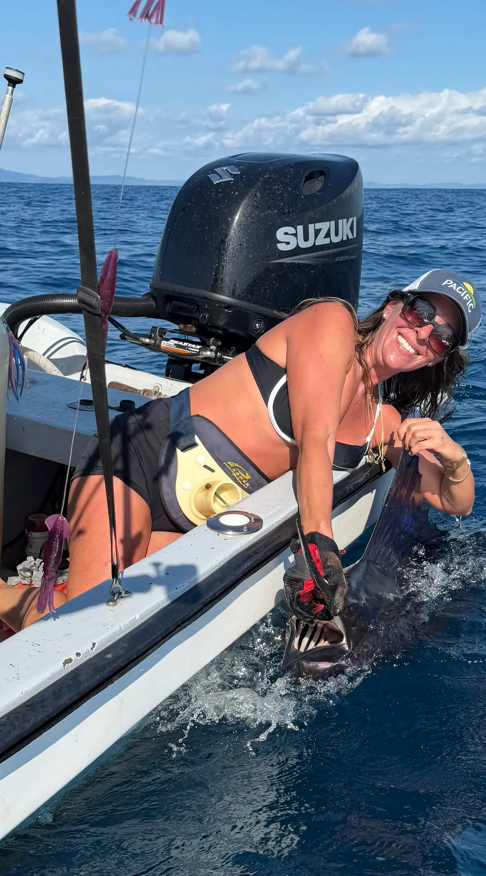 Releasing a billfish boatside on the Golfo Dulce, Playa Zancudo Costa Rica